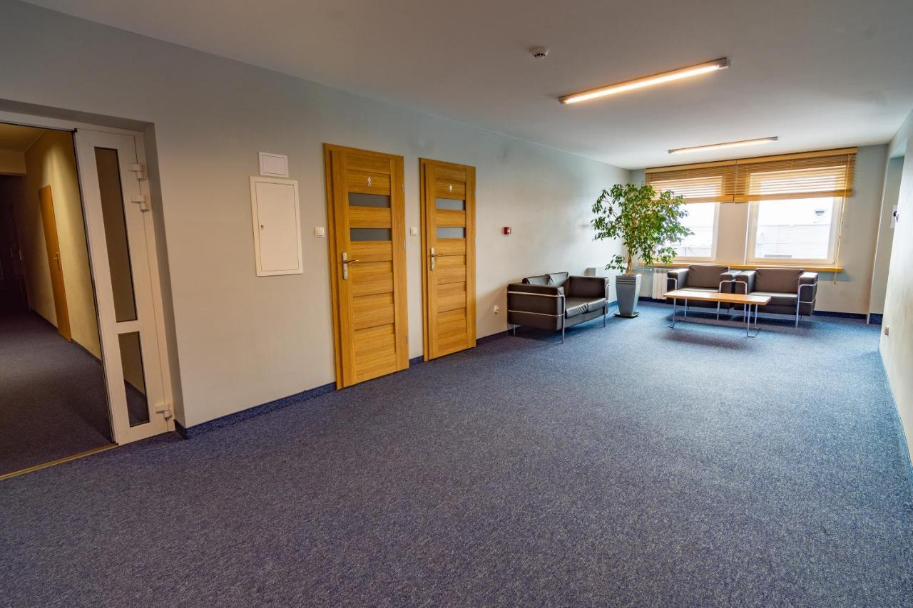 Dom Sportowca Blonie - Mosir Hotell Sanok Exteriör bild
